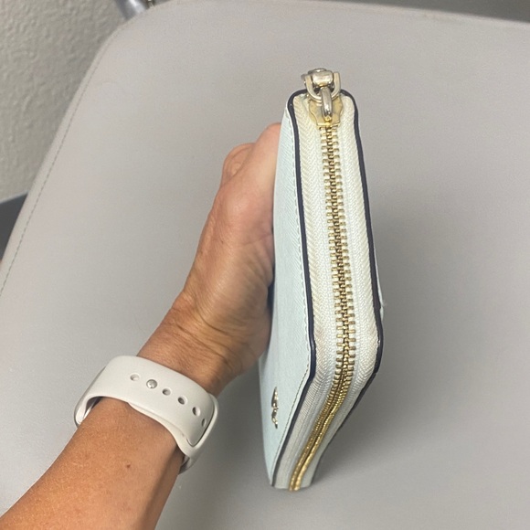 Kate Spade Light Blue Wallet - Picture 8 of 9